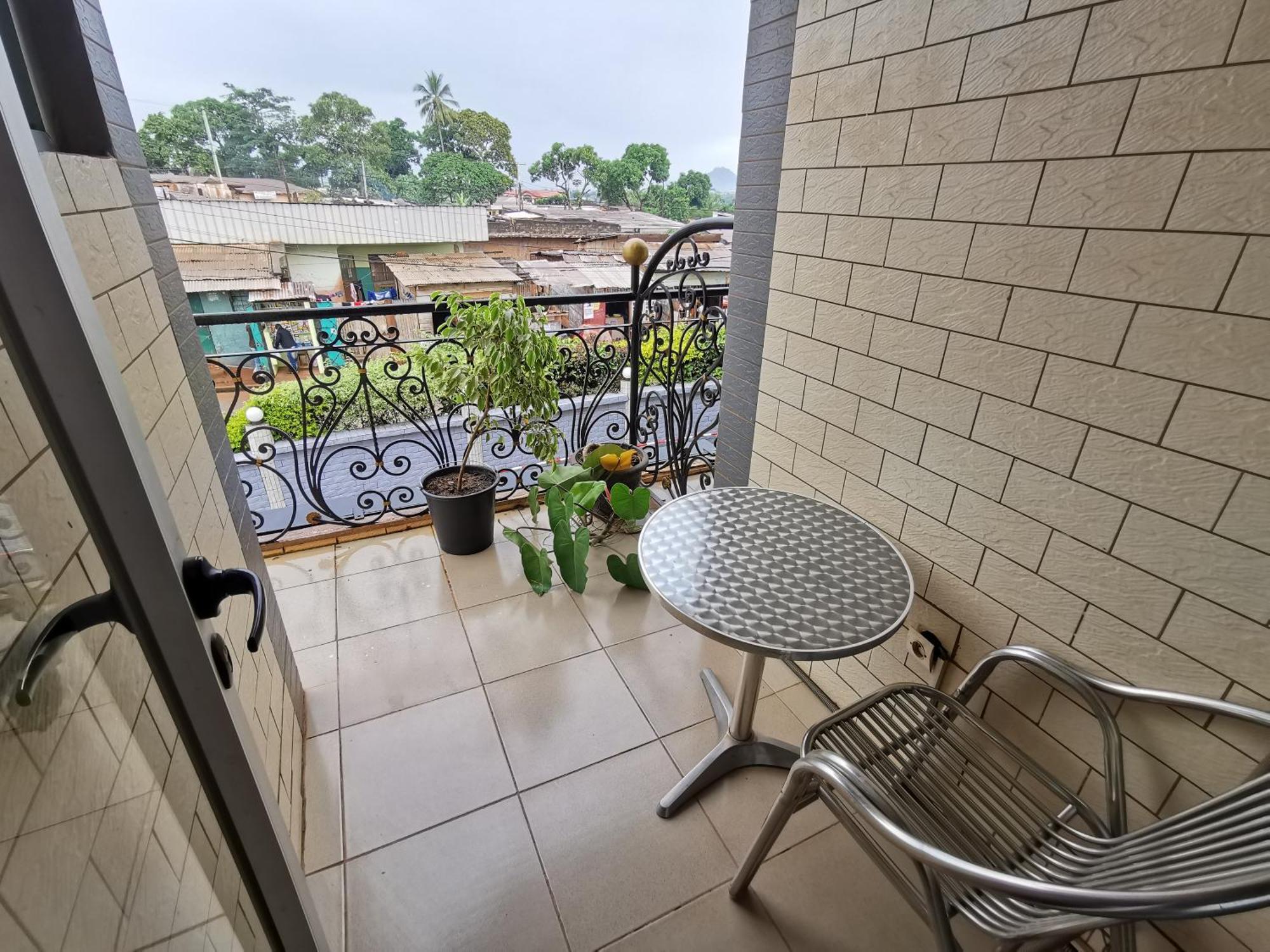 Tchatcha Hotel Yaoundé Buitenkant foto